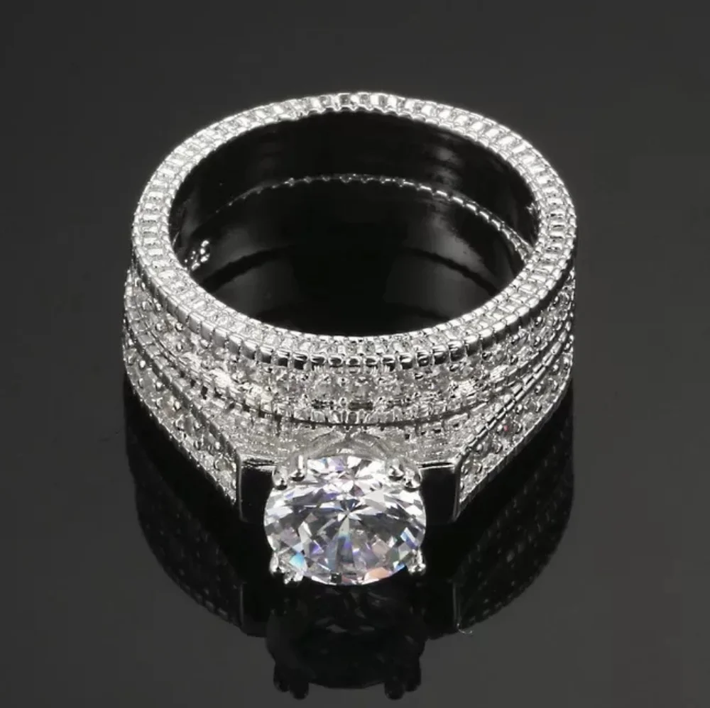 Gorgeous Designer Jewelry Set - Picture 2 of 5